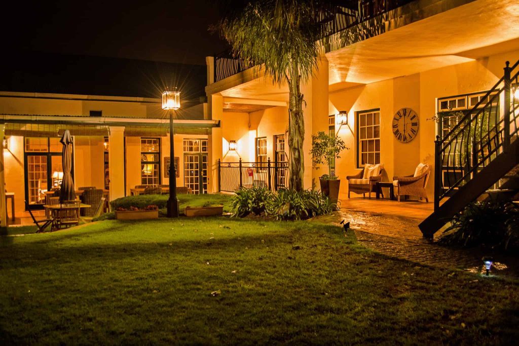Avondrood Luxury Guesthouse Safari Südafrika